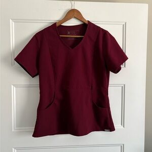 Figs Burgundy Scrub Top Kangaroo Style Sz Small